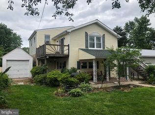 919 Emily Ave, Croydon, PA 19021