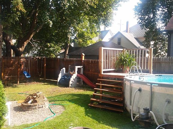 3rd image of 1015 2nd St NW