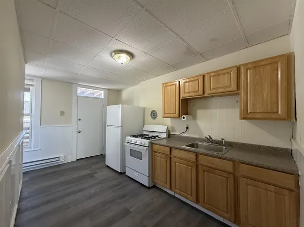 9 School St #2, Somerville, MA 02143