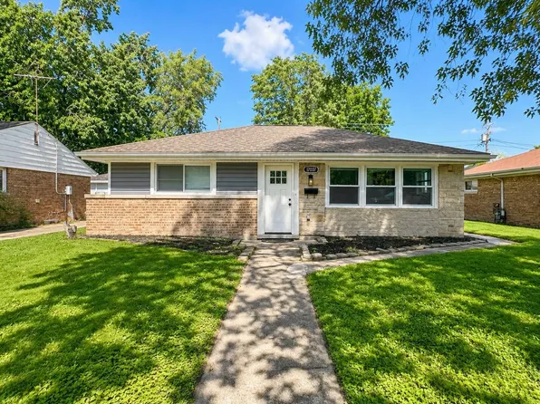 17037 Greenbay Ave, Lansing, IL 60438