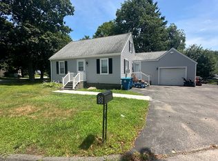 8 Highland Park Rd, Rutland, MA 01543