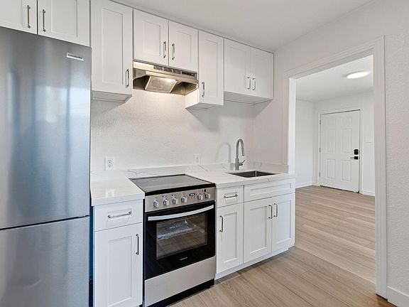 4th image of 108 Sebastopol Avenue