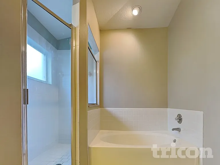 1748 Pembrooke Way — Photo 9