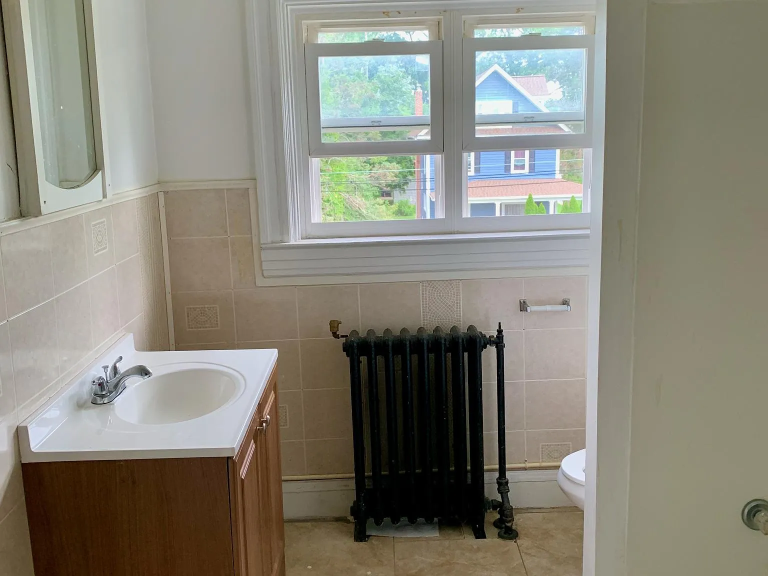 3222 Milford Ave — Photo 3