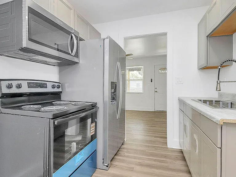 1405 Catherine Simmons Ave #1 — Photo 6
