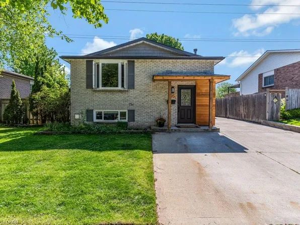 95 Sugar Maple St, Kitchener, ON N2N 1Y5