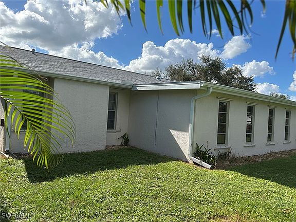 3rd image of 5994 Milne Cir