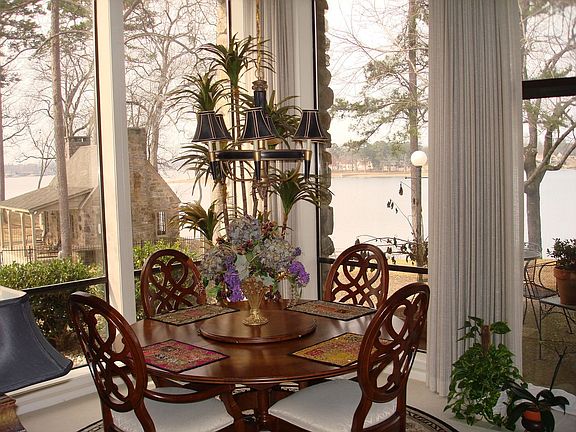 Lake view from Dining Rm