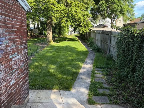 3rd image of 948 Wilson Ave