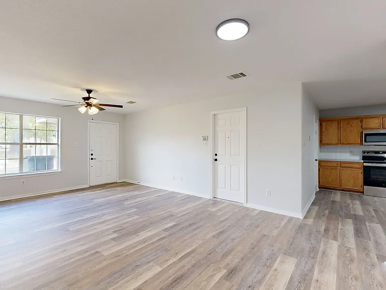 1406 Van Zanten Ct #B — Photo 5