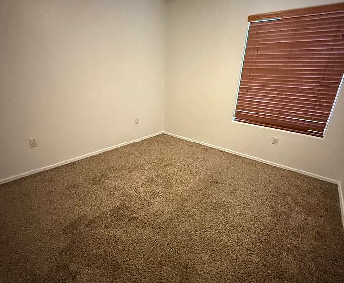 2429 E Calle Joya De Ventura — Photo 16