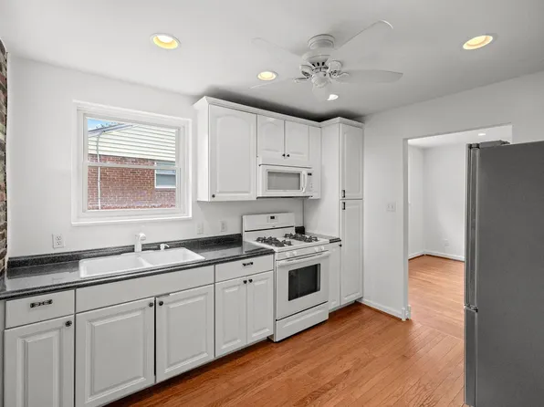 1207 Brooke Dr, Rockville, MD 20851