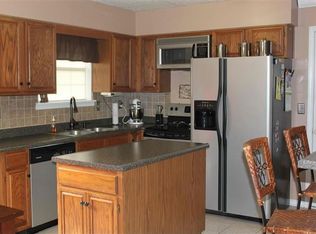 9555 Oak Park Rd NE, New Salisbury, IN 47161