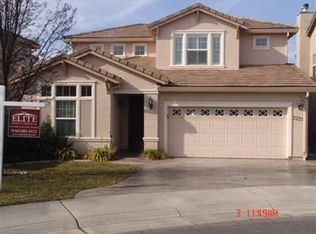 2221 Sombrero Ct, Auburn, CA 95603
