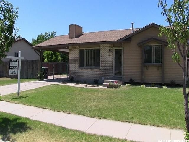 1st image of 6566 S Clematis Way