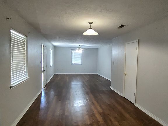 4th image of 507 Nederland Ave