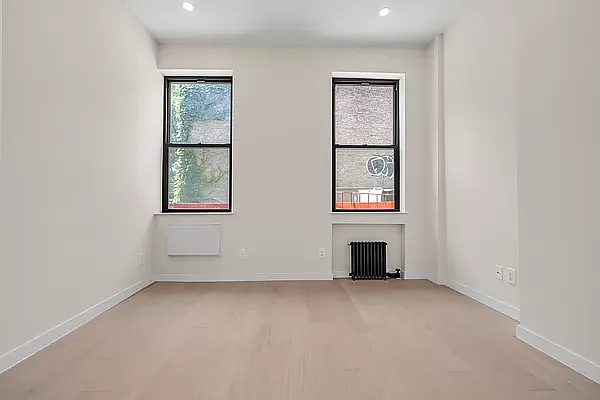 Rented by REAL New York | media 3