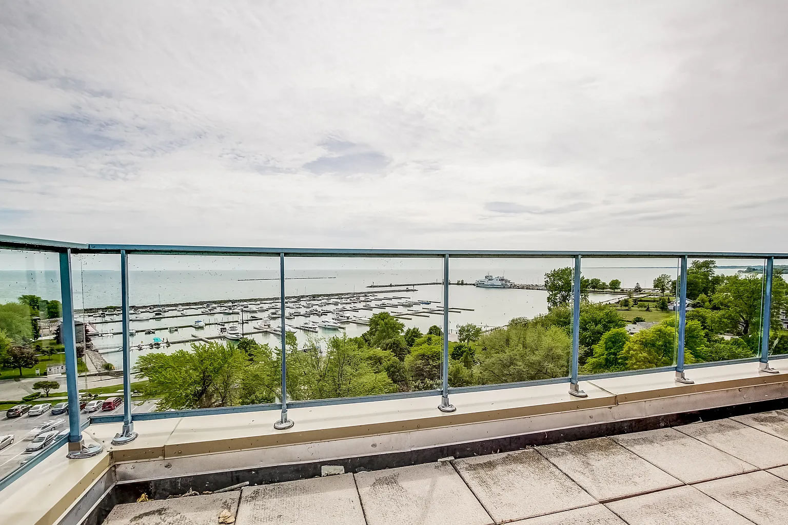 101 Robson Rd #1B-1Ba-750Sqft photo 1