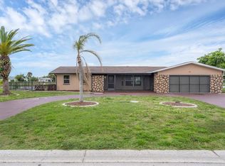 76 Caddy Rd, Rotonda West, FL 33947