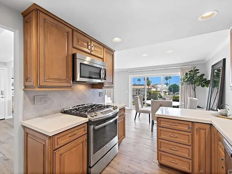 280 Cliff Dr #4 — Photo 11