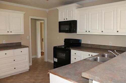 5th image of 4500 N Columbus Ave