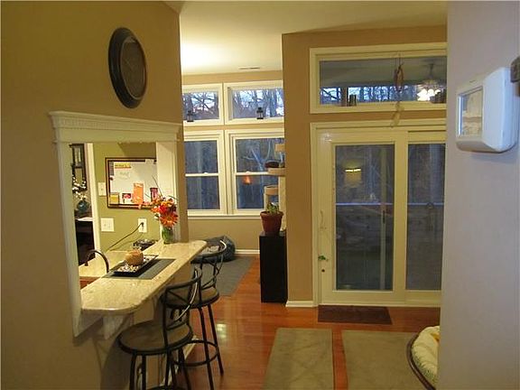 2nd image of 5200 Diana Dr #207