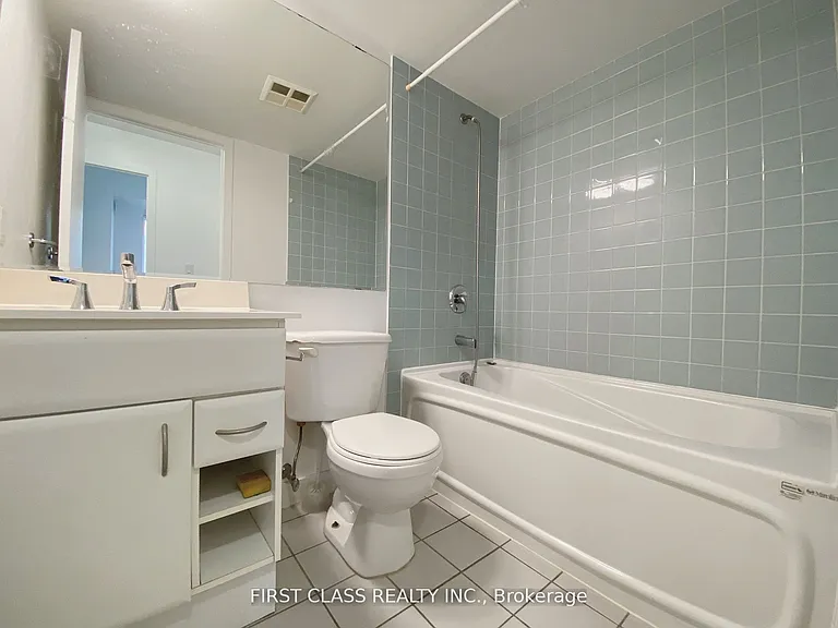 36 Lee Centre Dr #3006 — Photo 10