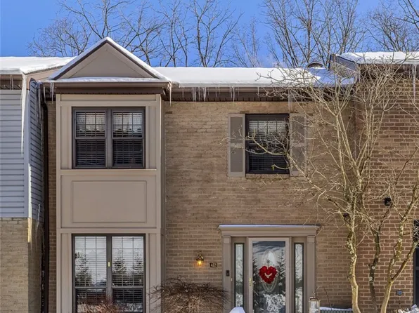 422 Edgetree Ln, Murrysville, PA 15668