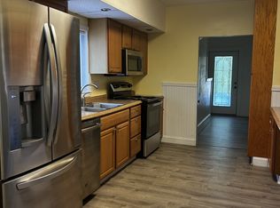 98 Parker St, Brewer, ME 04412