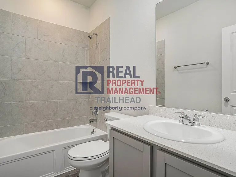 616 Fitzroy Ln — Photo 19