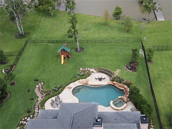 3rd image of 7503 Kings River Ct
