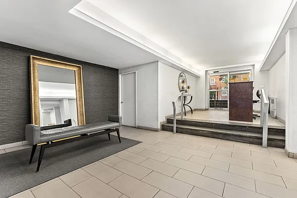 Sold by Utstein Properties | media 16