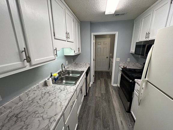 2nd image of 3153 Achey Dr