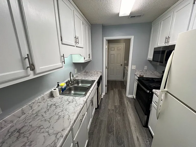 3153 Achey Dr — Photo 2