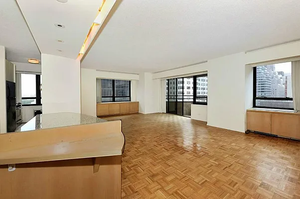 Rented by Town Residential | media 10