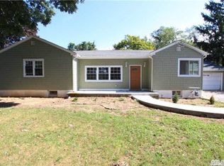 137 Washington Ave, Brentwood, NY 11717