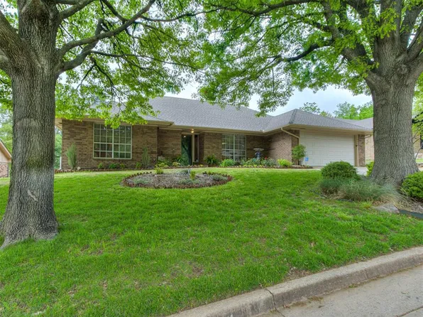 12420 Goldsborough Rd, Midwest City, OK 73130