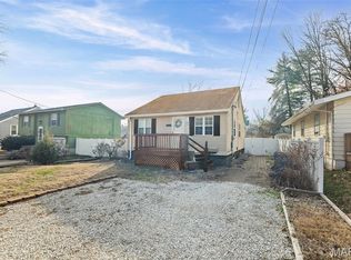 3707 Coronado Dr, Alton, IL 62002