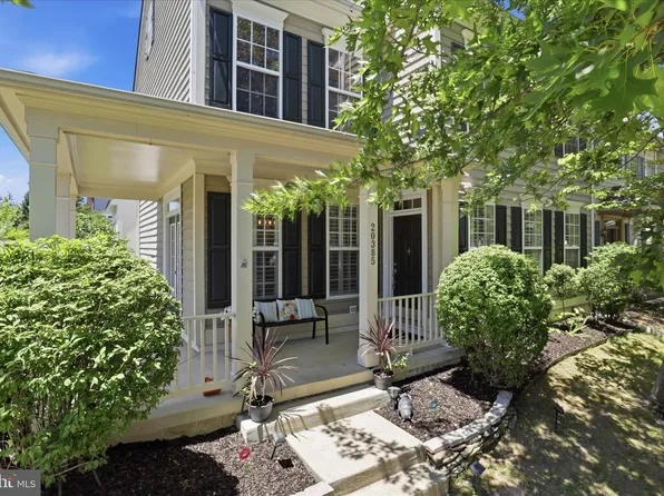 20385 Bowfonds St, Ashburn, VA 20147