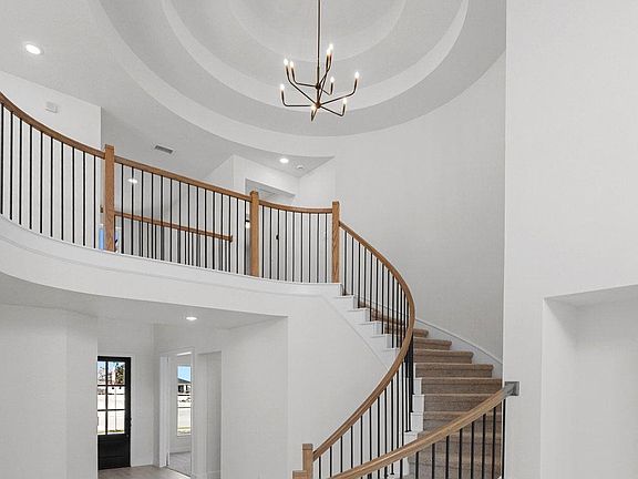 3rd image of 162 Ash Juniper Rd