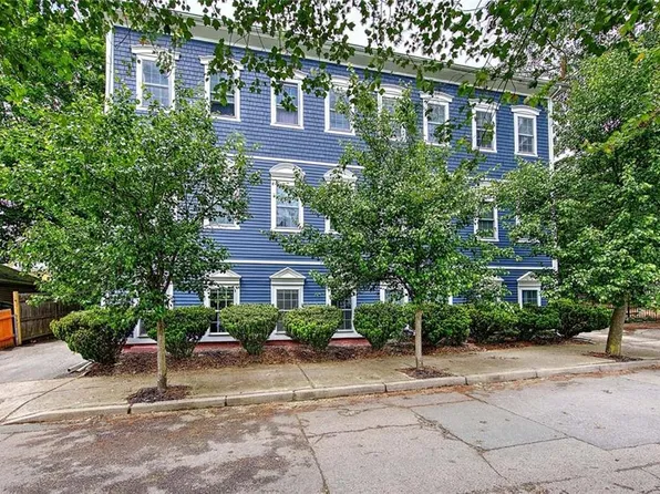 31 Commercial St Unit B, Cranston, RI 02905