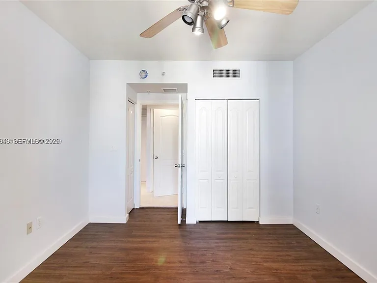 100 N Federal Hwy #1219 — Photo 14