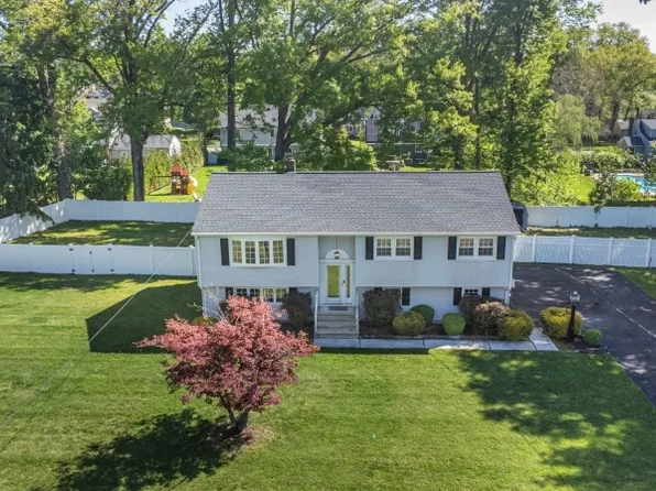 6 Beaumont Pl, Hanover Twp., NJ 07981