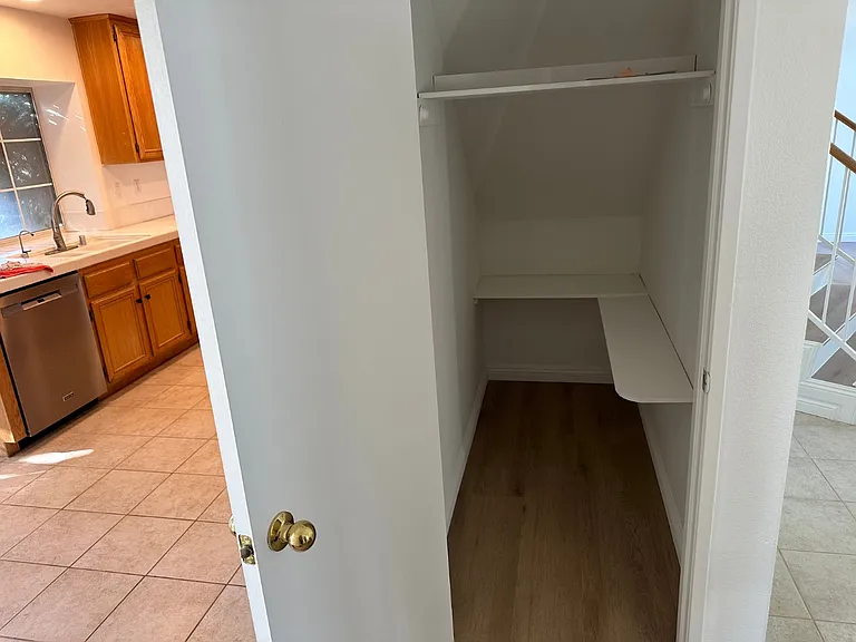 735 Blake Rd — Photo 12