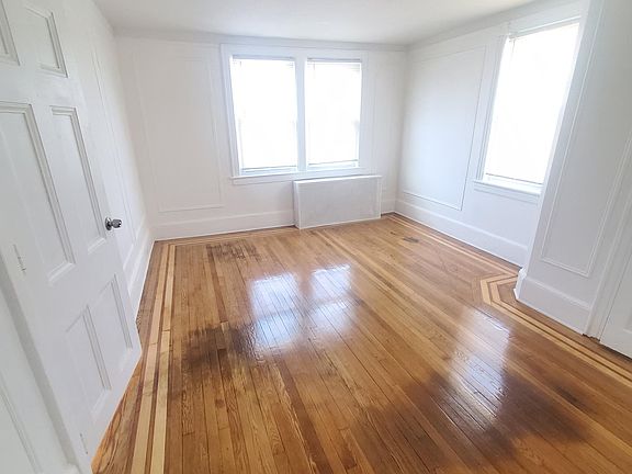 3rd image of 197 Beach St Floor 2