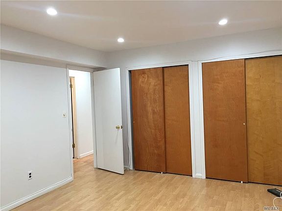 5th image of 6747A Cloverdale Ln