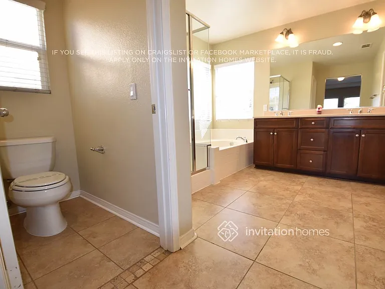 10806 Rosemary Way — Photo 6