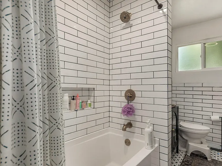 1024 W Georgia Ave — Photo 24