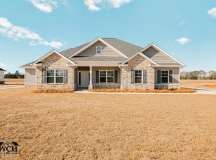 819 John E Sullivan Rd, Byron, GA 31008