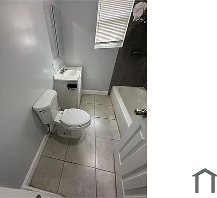 963 Saint Clair St — Photo 7
